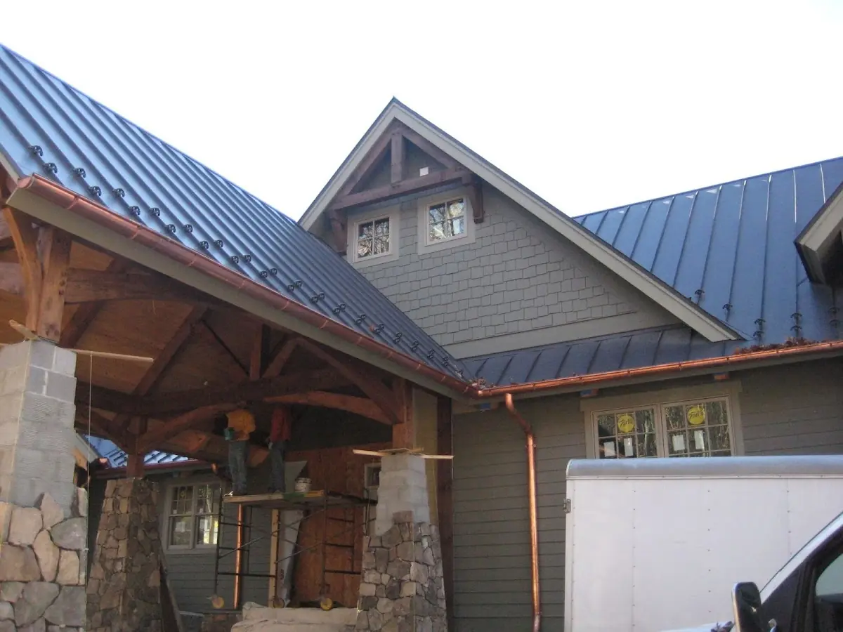 Craftsman Roofing team delivering quality roofing work in Dogwood Trails